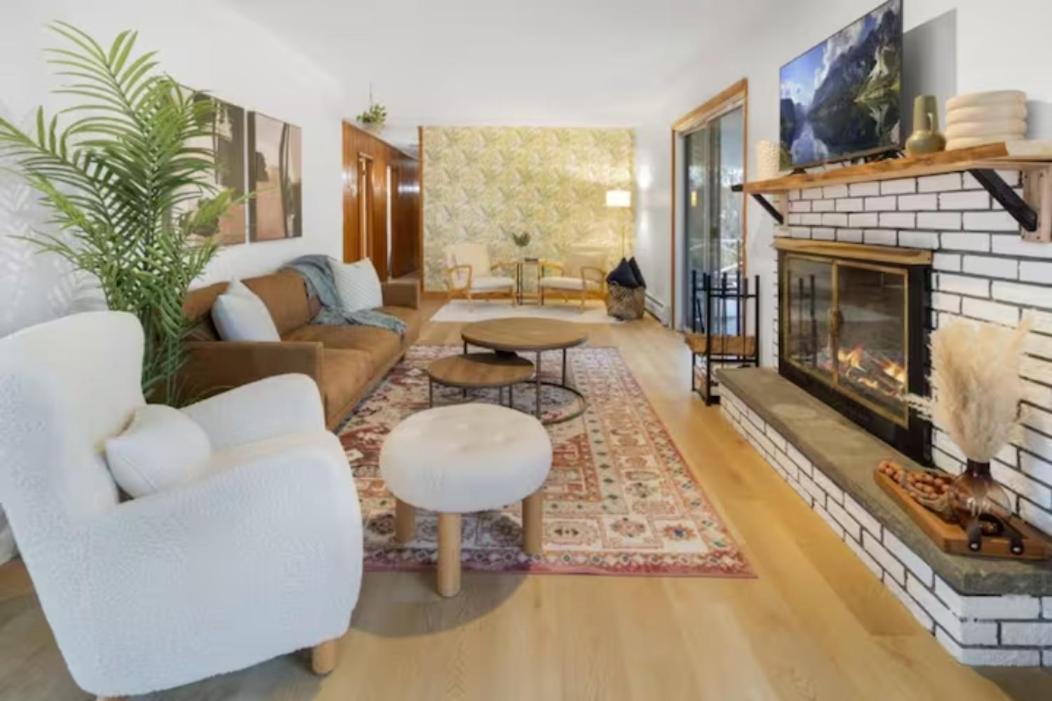 Cayuga Bungalow On Lake—Sleeps 13—Outdoor Firepit Lansing ภายนอก รูปภาพ